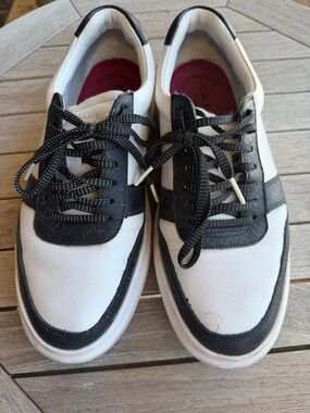 Cole Haan Men’s White and Black Leather Lace-Up Sneakers